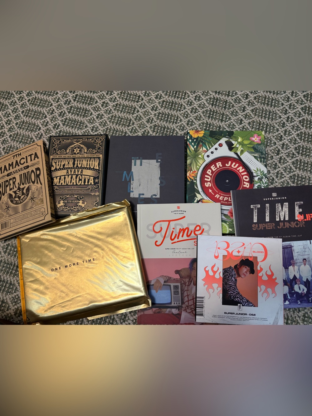 Super Junior Gold and Multicolor Collectible Album Set W/ Photocards